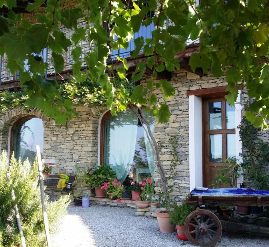 مبيت وإفطار Paroldo Magiche Langhe المظهر الخارجي الصورة